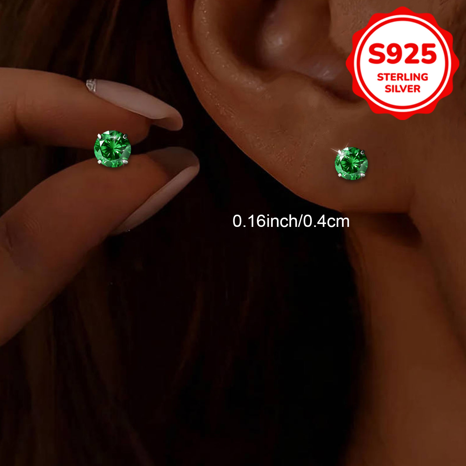 Women's Luxurious S925 Silver Round Synthetic Zirconia Stud Earrings